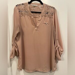 Daniel Rainn 3/4th sleeve blouse